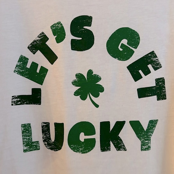 LET’S GET LUCKY Tee * T-Shirt * White with Green * UNISEX * size 2XL * XXL * - Picture 2 of 4